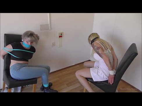 ❤️ Toksomaniulo / ligita kaj buŝoŝtopita / junulino en mizero ️❌ Anala porno ĉe porno eo.vanalize.ru ❌❤